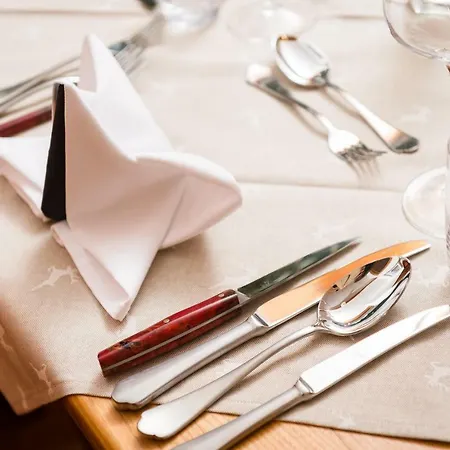 جاستهوف كرونريث